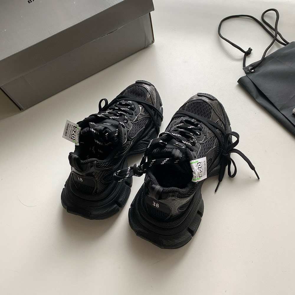 BALENCIAGA   3XL 520  SNEAKER  