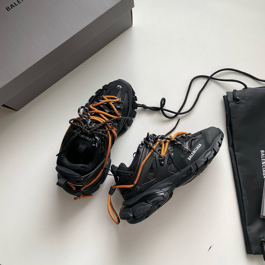 BALENCIAGA  TRACK TRAIL LACES  SNEAKER
