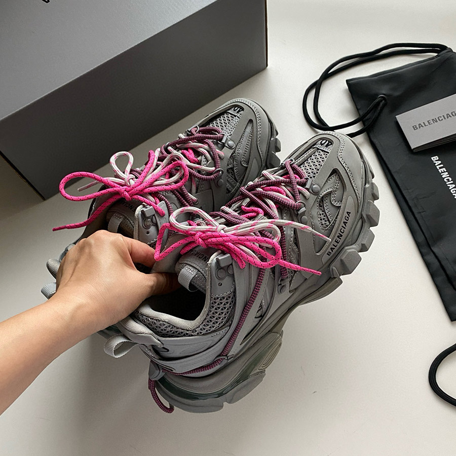 BALENCIAGA  TRACK TRAIL LACES  SNEAKER