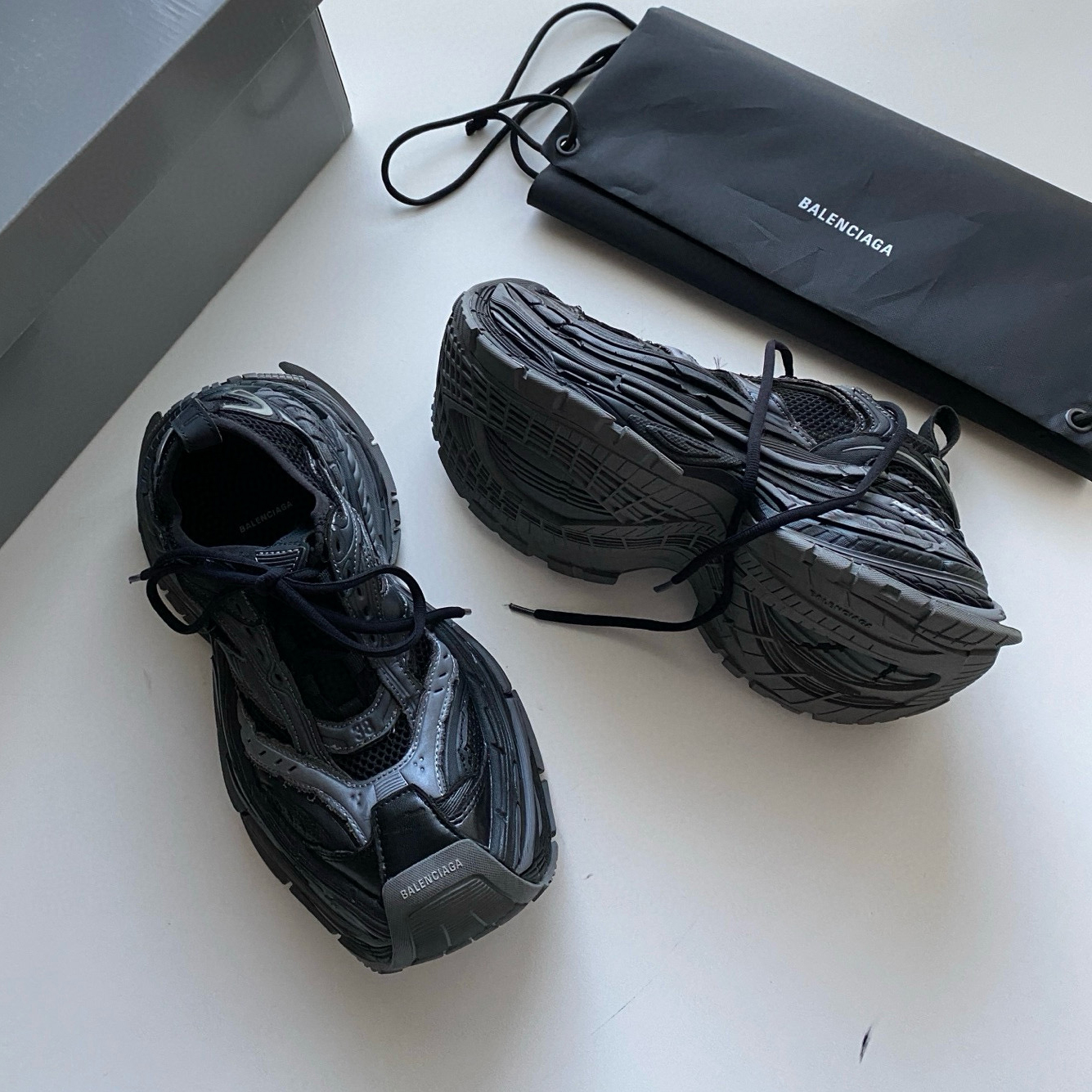 BALENCIAGA 10XL BLACK   SNEAKER