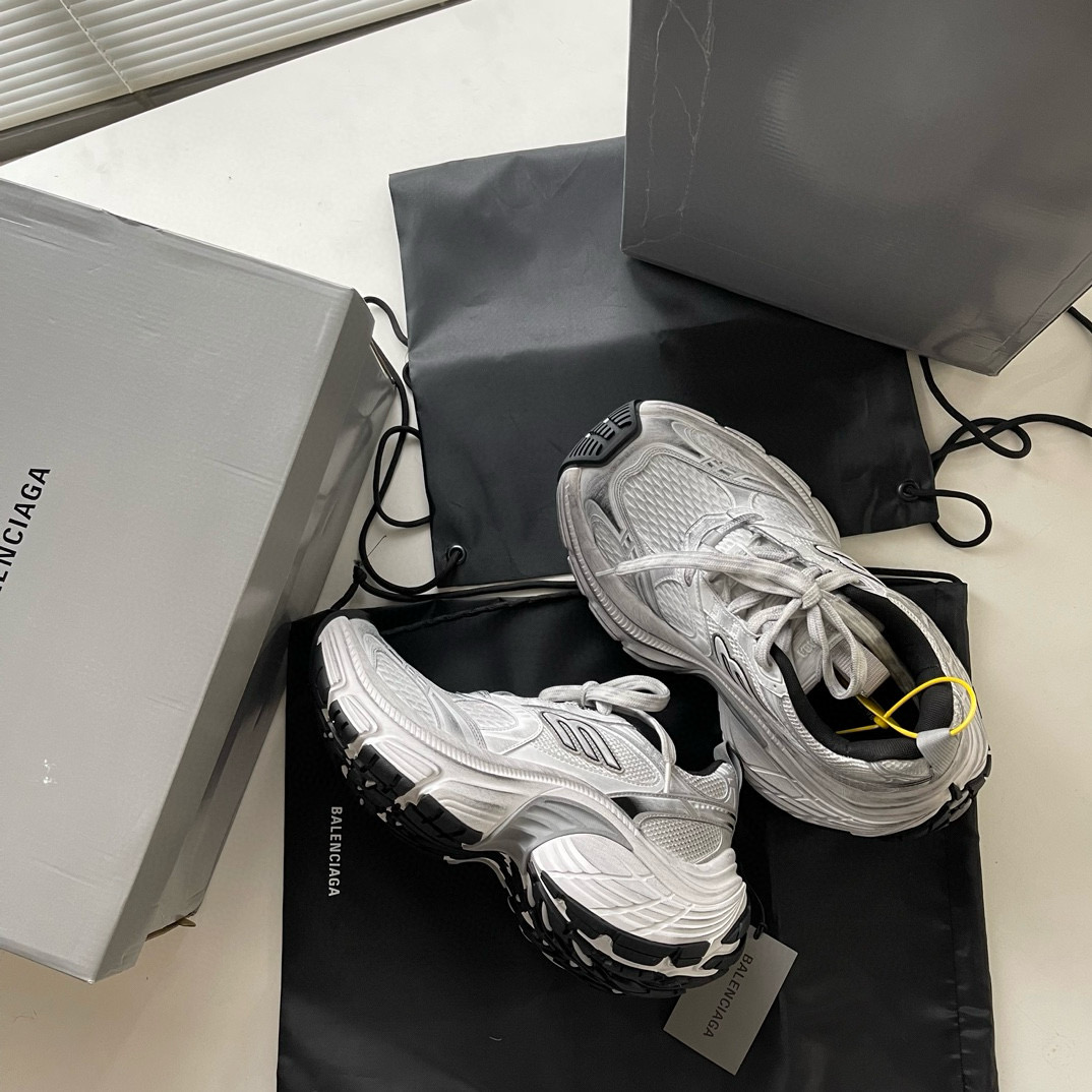 BALENCIAGA 6XL
