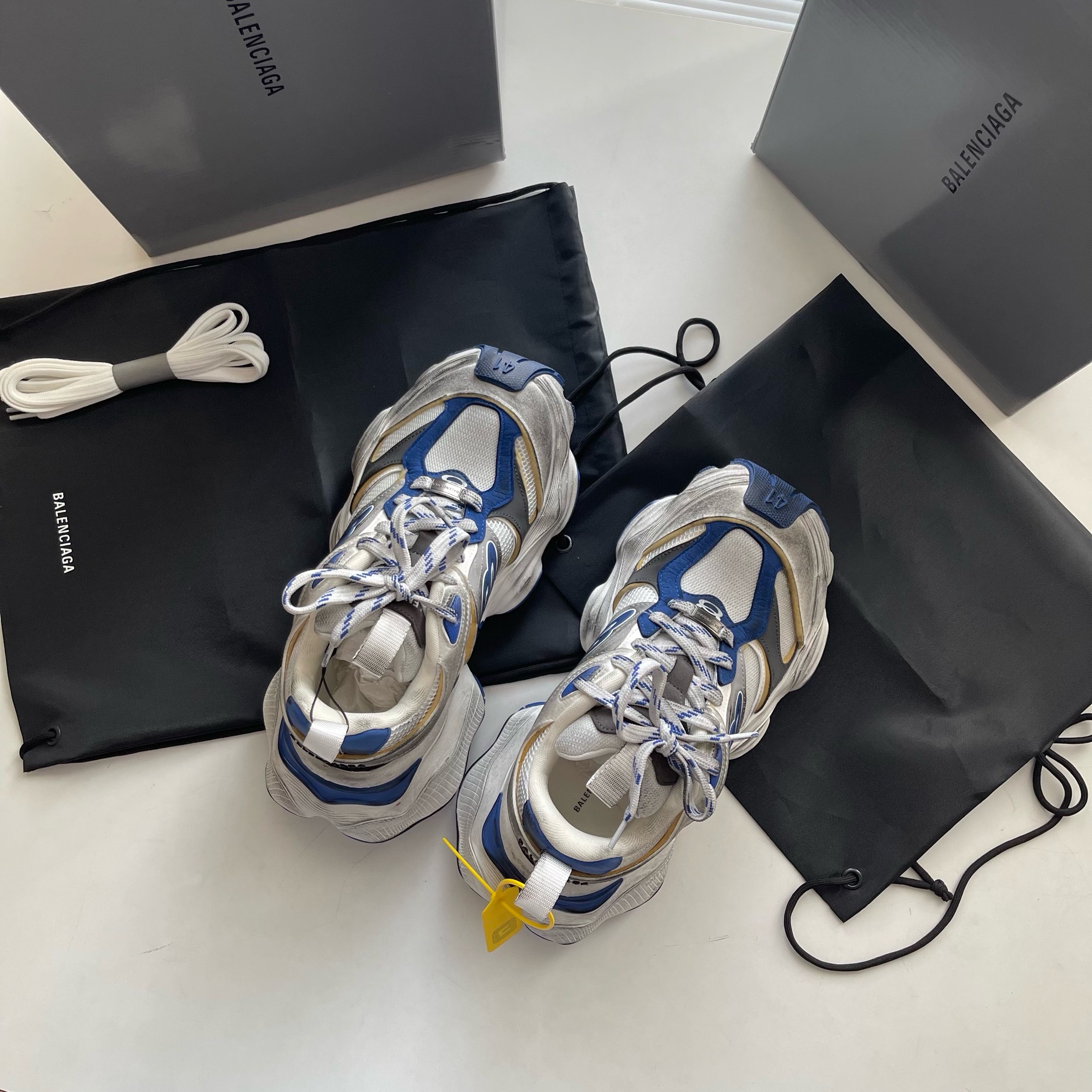 BALENCIAGA CARGO