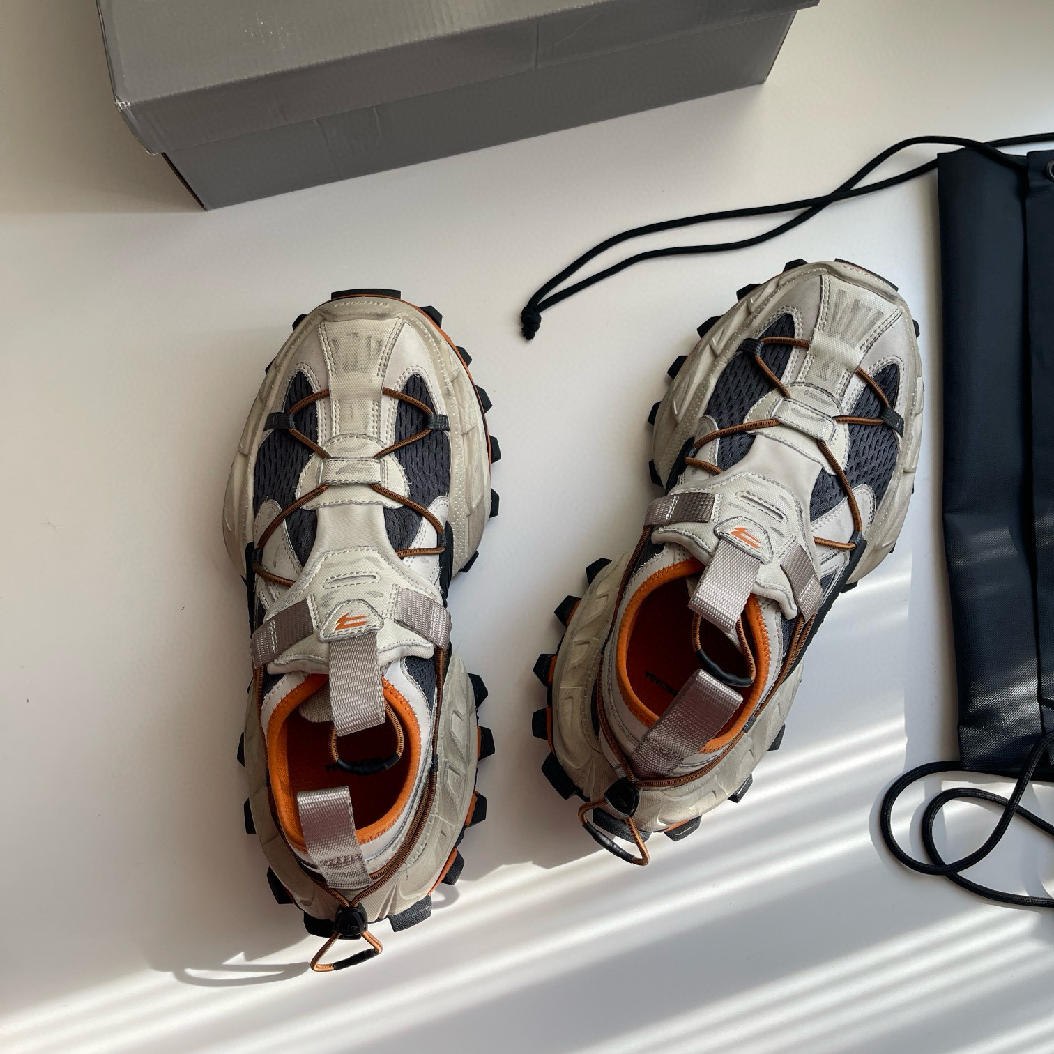 BALENCIAGA HIKE