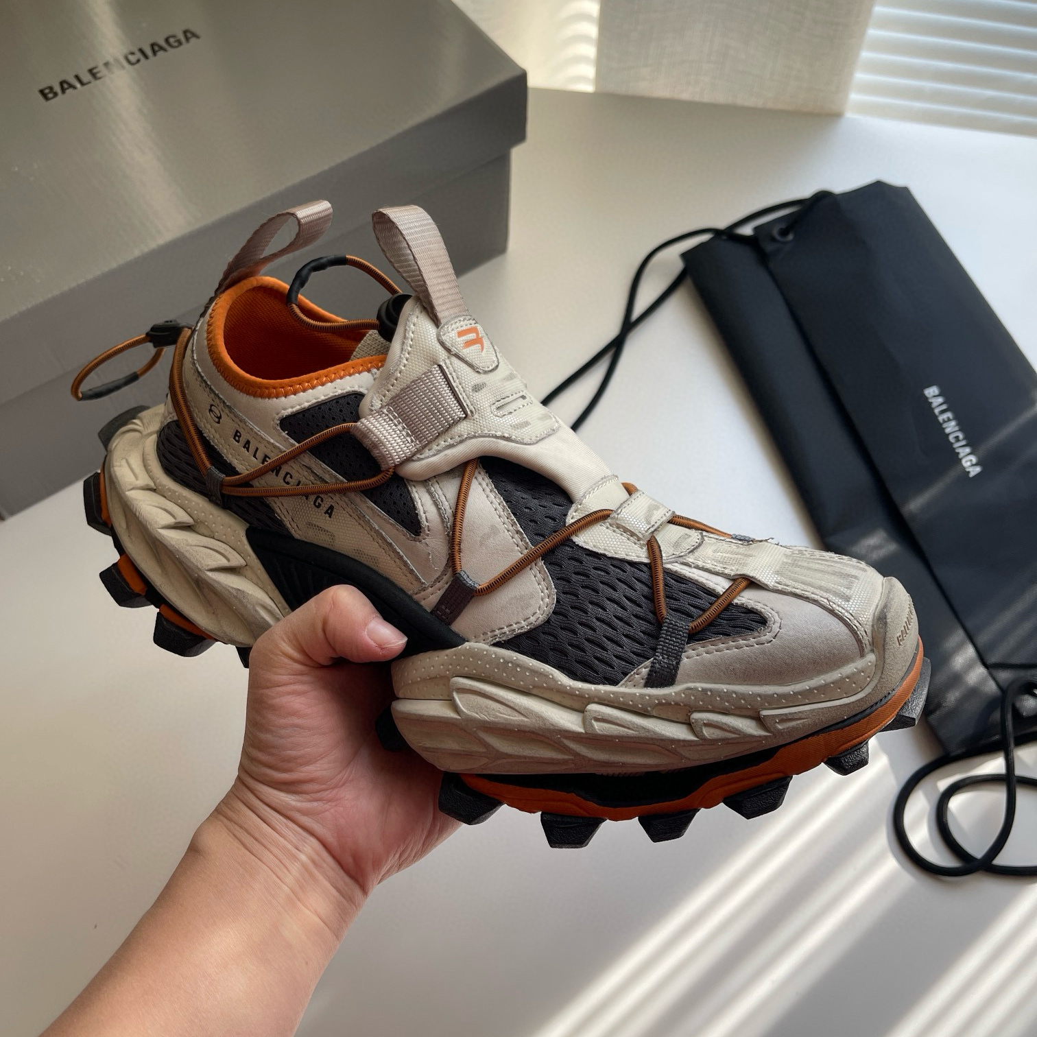 BALENCIAGA HIKE BALENCIAGA HIKE