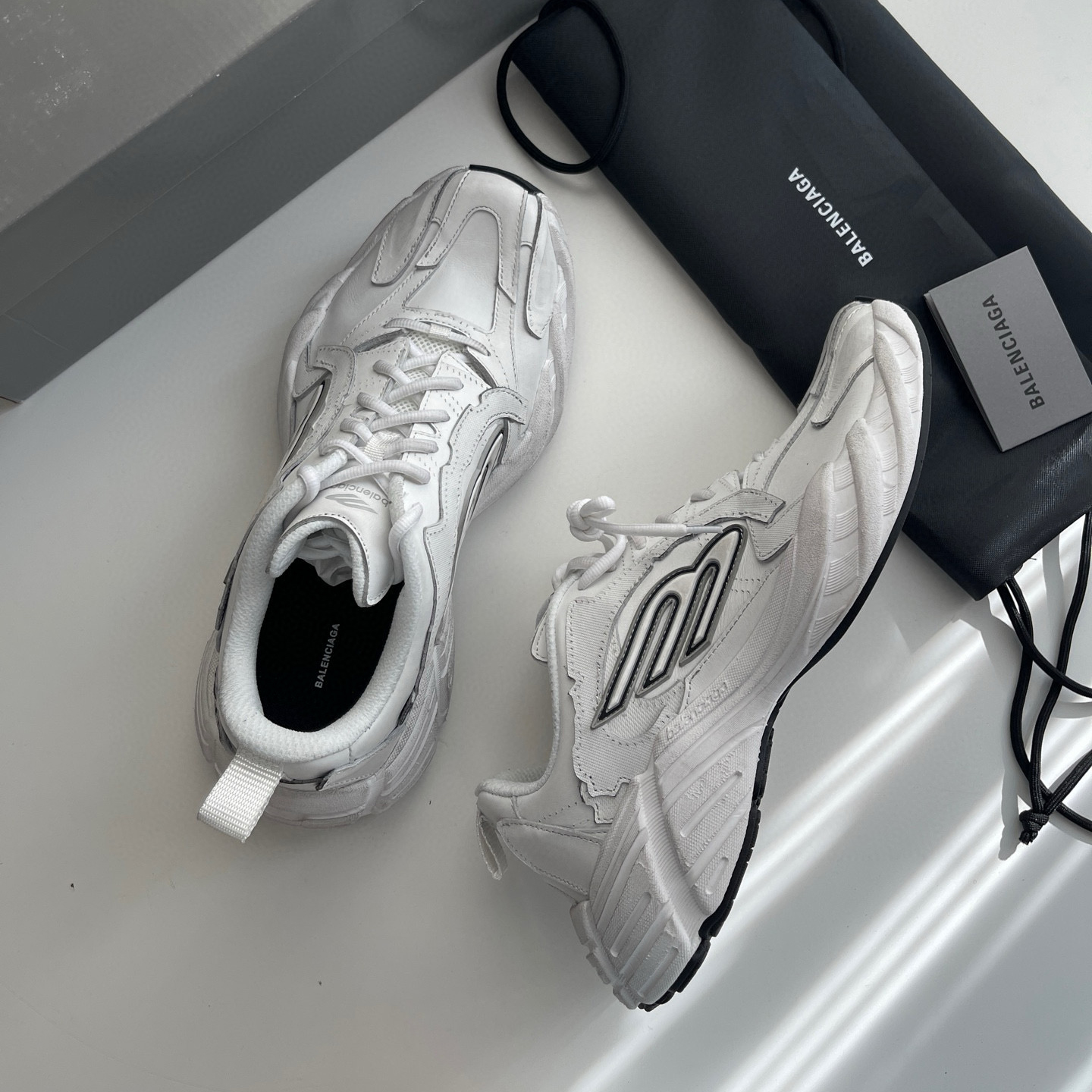 BALENCIAGA MONDAY