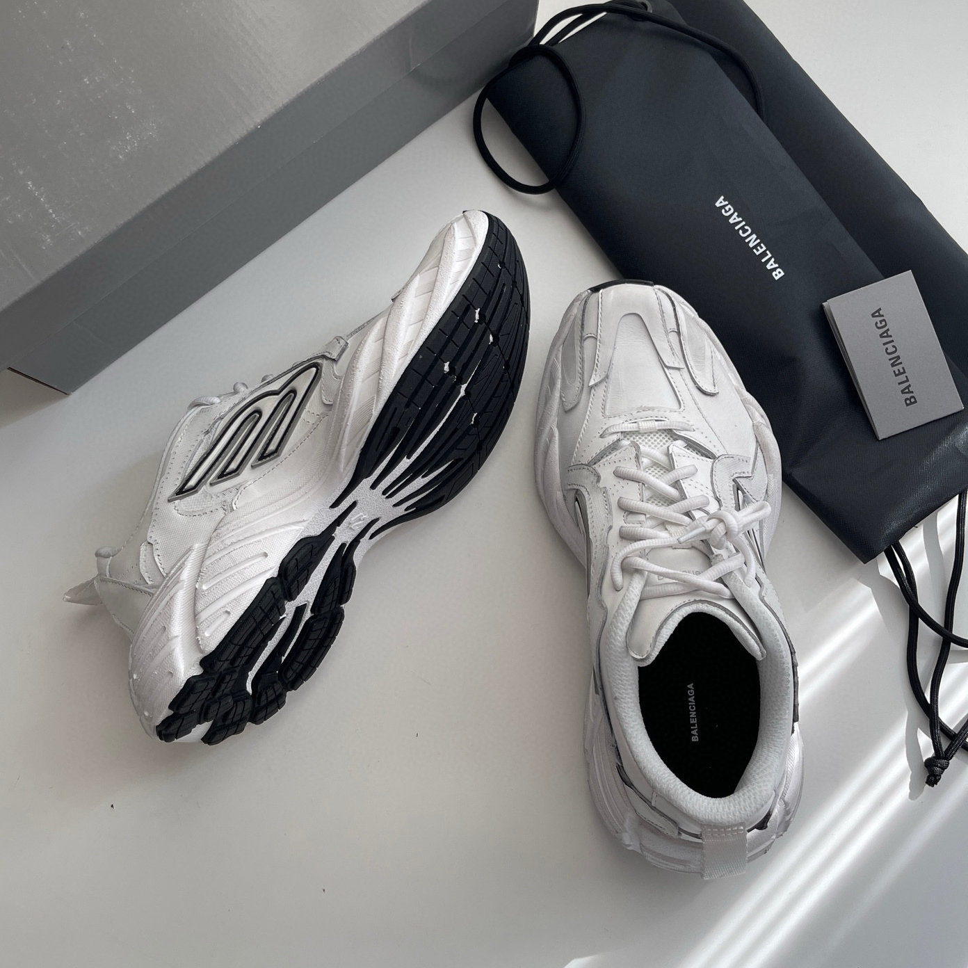 BALENCIAGA MONDAY BALENCIAGA MONDAY