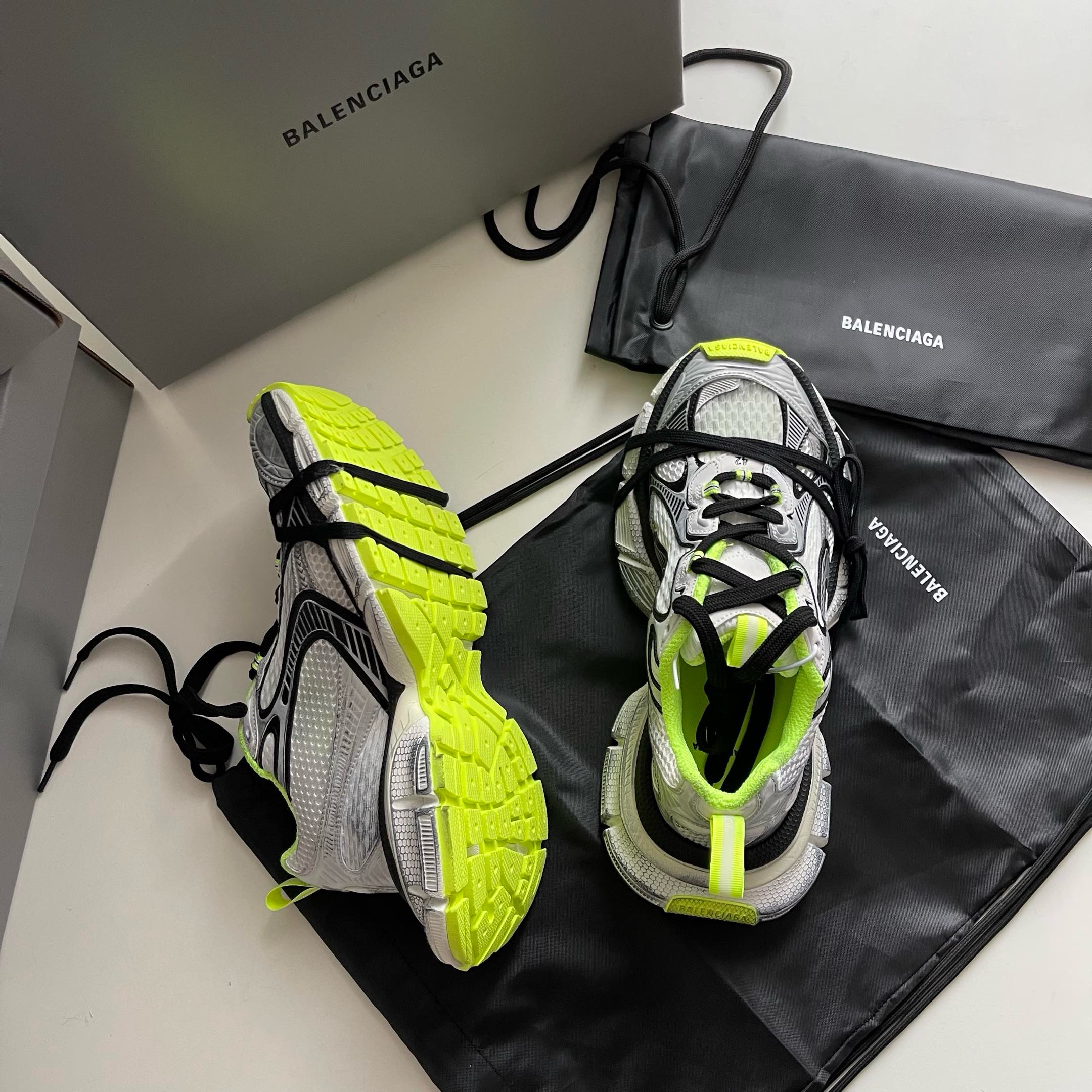 Balenciaga 3XL