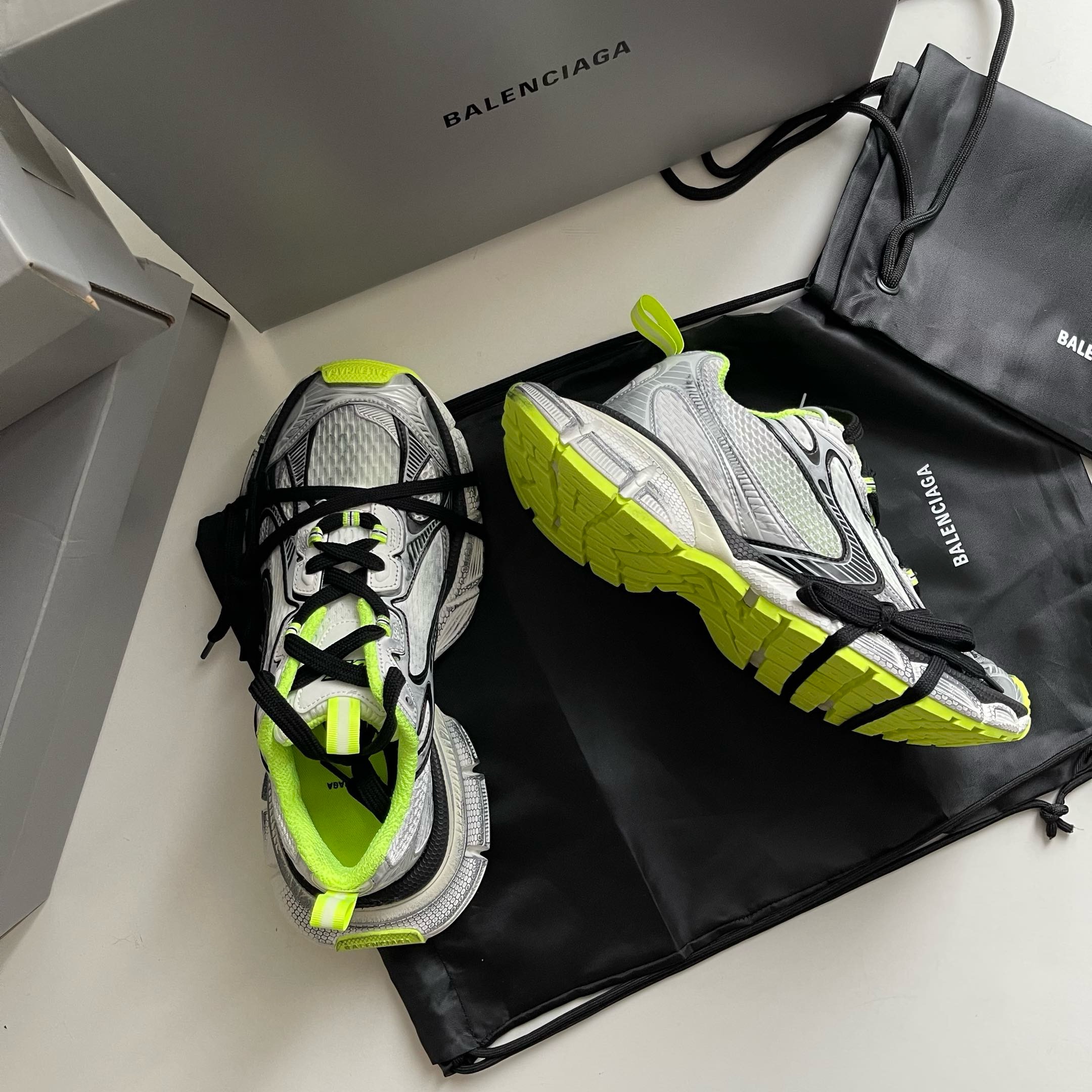 Balenciaga 3XL Balenciaga 3XL