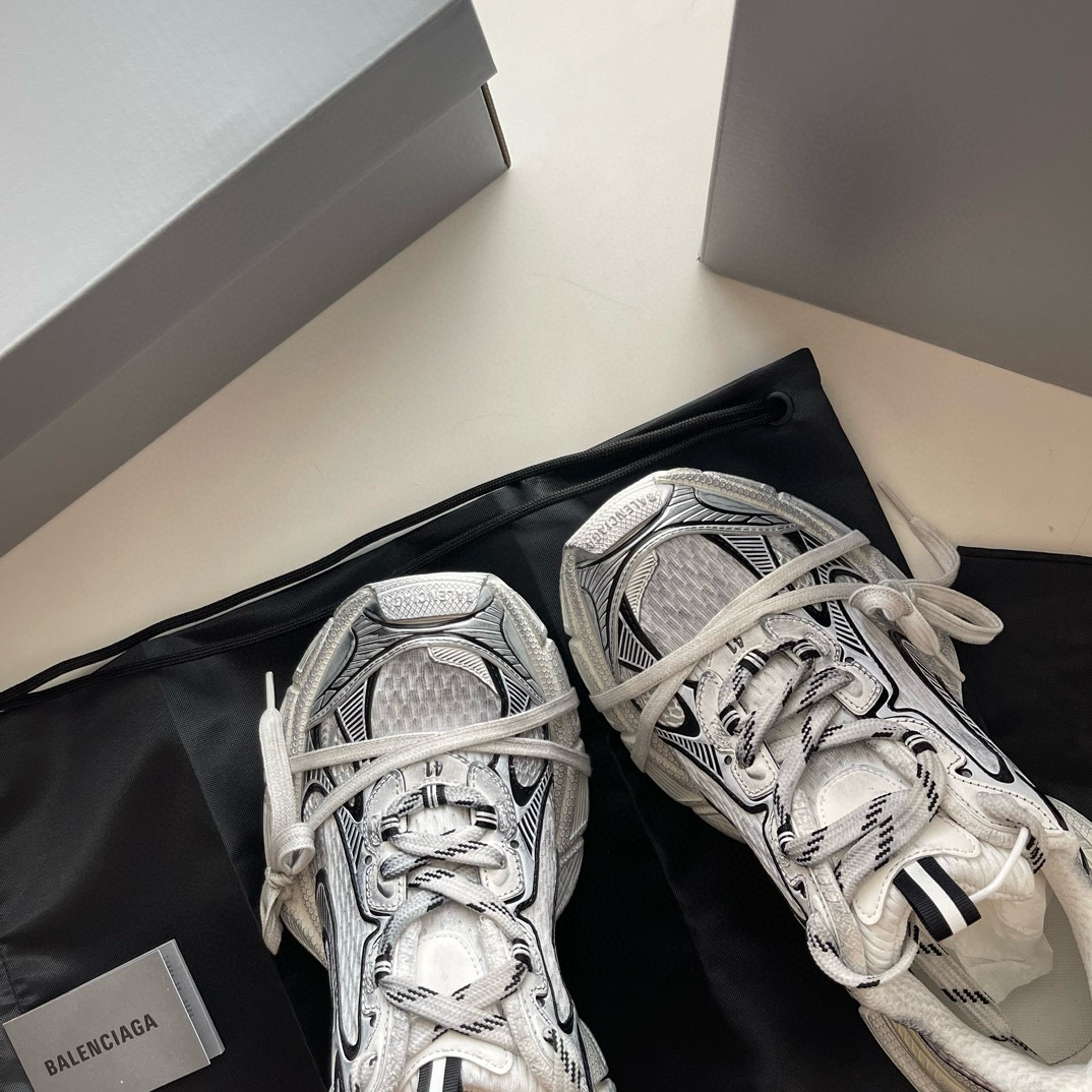 balenciaga 3XL balenciaga 3XL