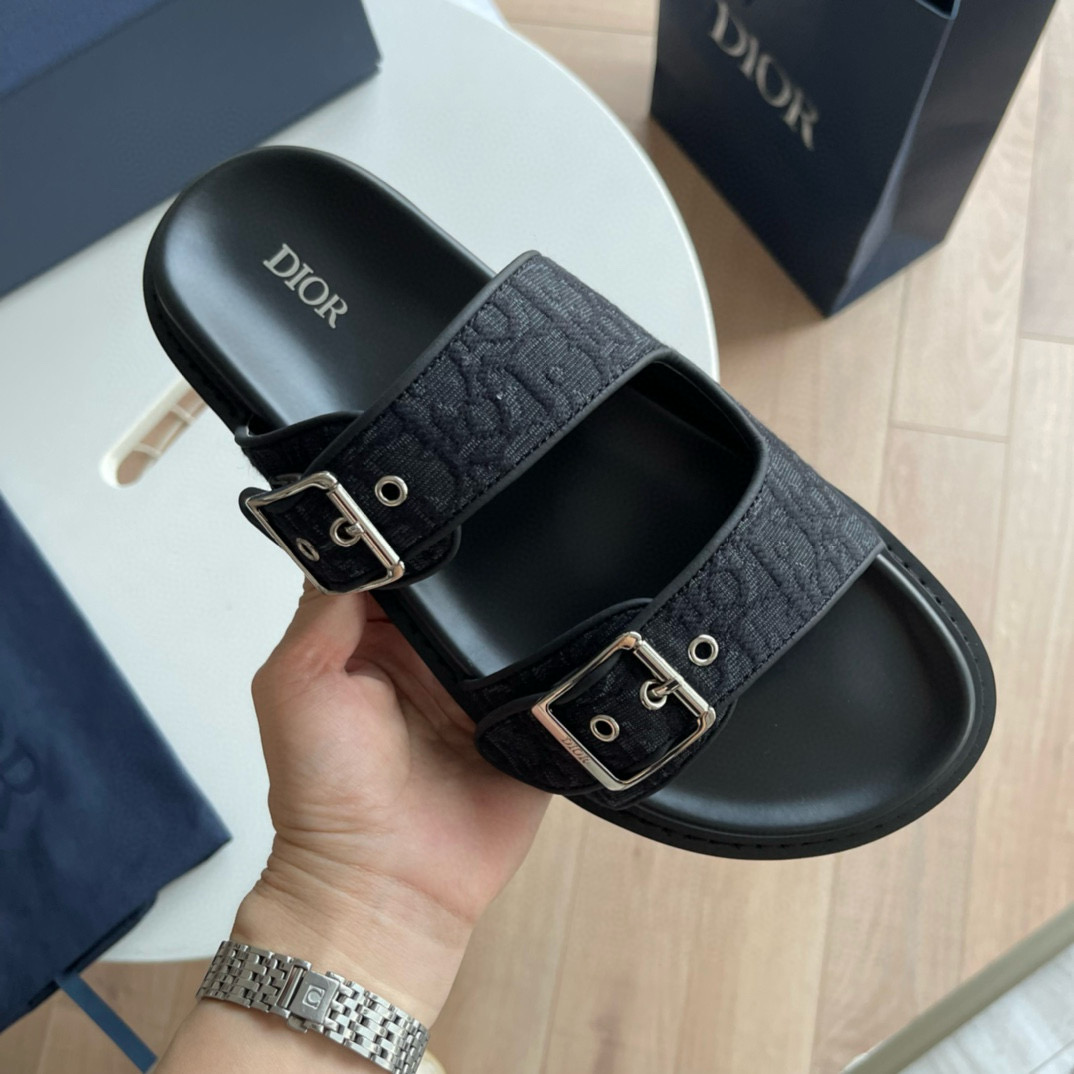 CHRISTIAN DIOR AQUA DIAMOND SANDALS BLACK CHRISTIAN DIOR AQUA DIAMOND SANDALS BLACK