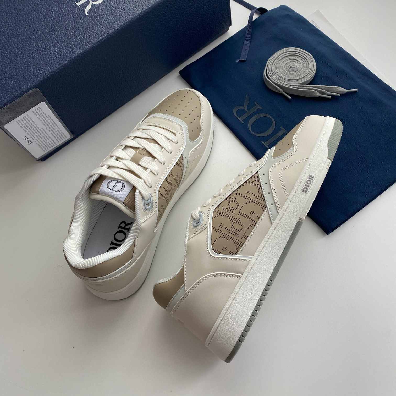 CHRISTIAN DIOR  B27   Sneaker