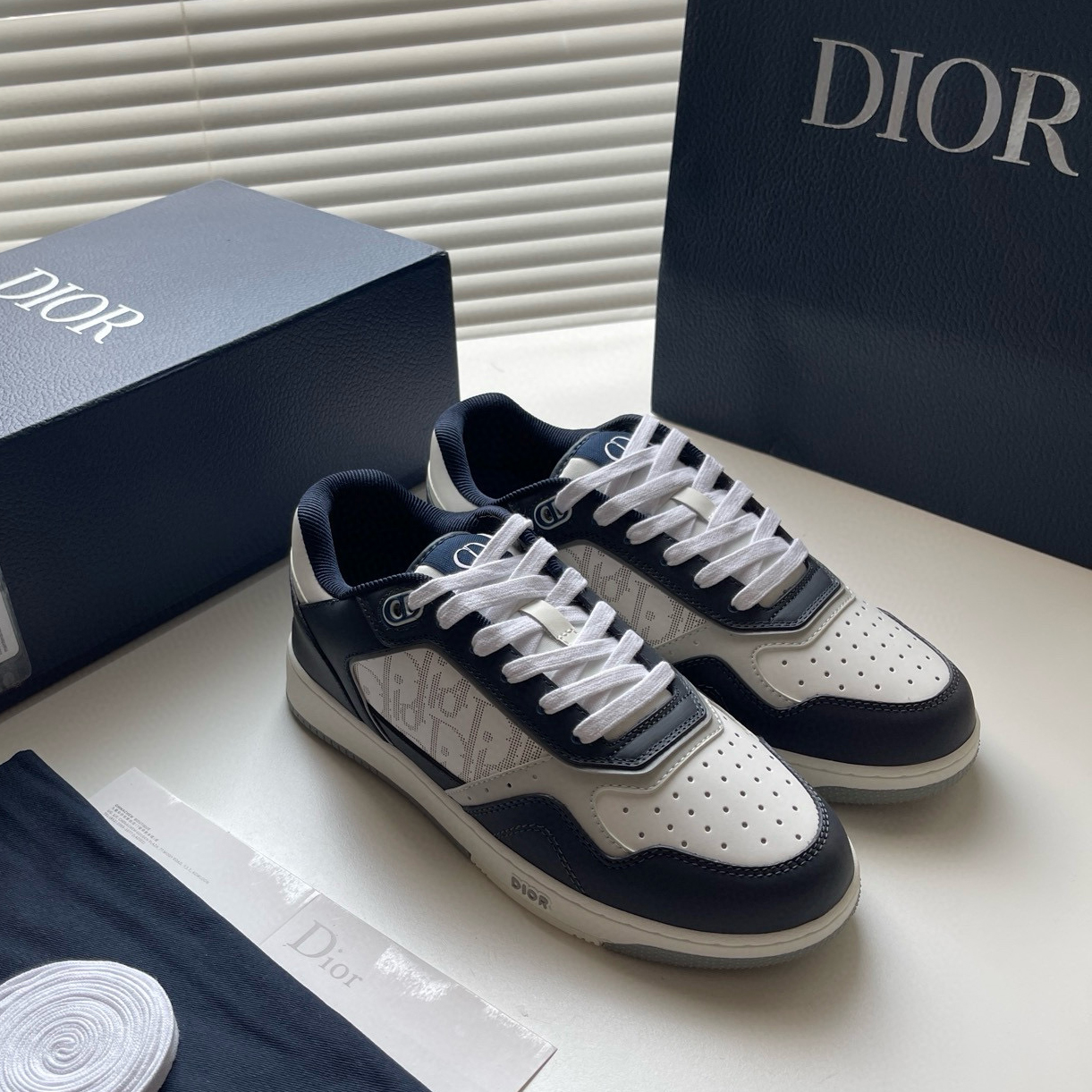 CHRISTIAN DIOR  B27  Real Friends Sneaker