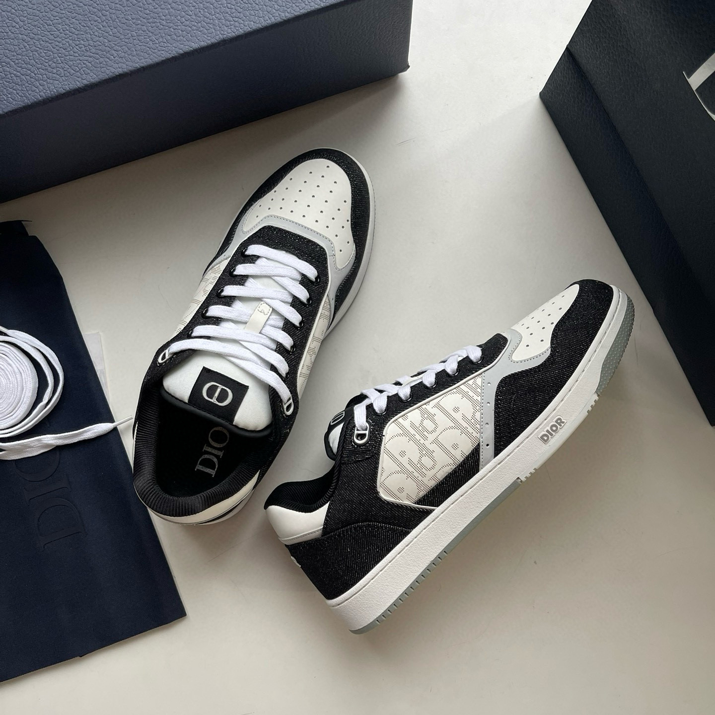 CHRISTIAN DIOR  B27 Black Jeans Sneaker