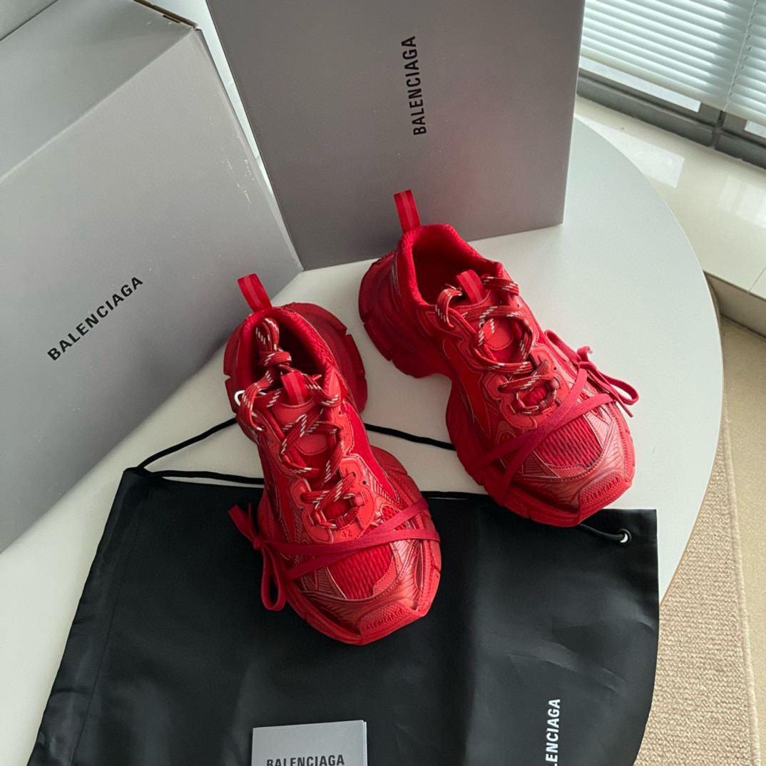 balenciaga 3xl red 