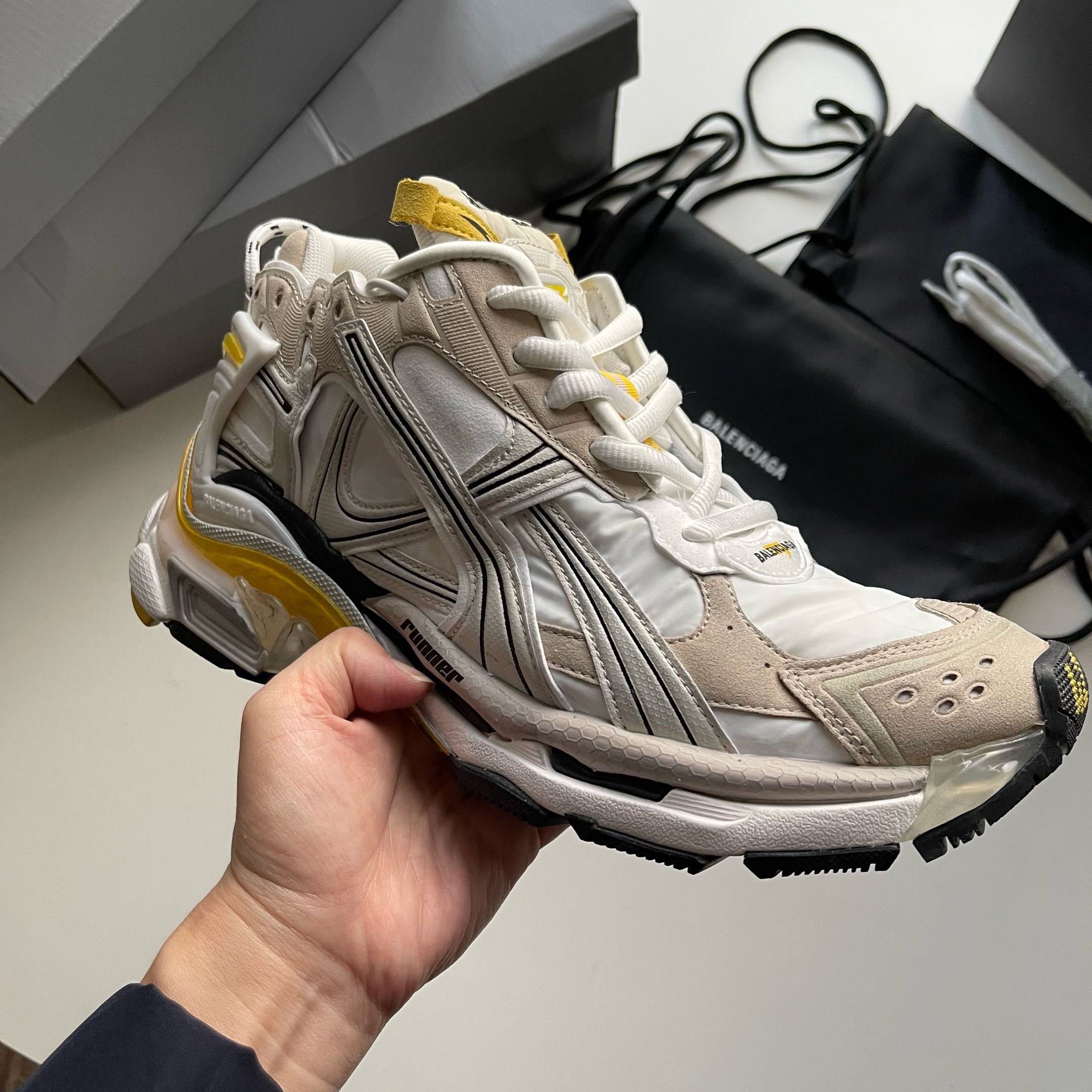BALENCIAGA RUNNER  GREY WHITE YELLOW