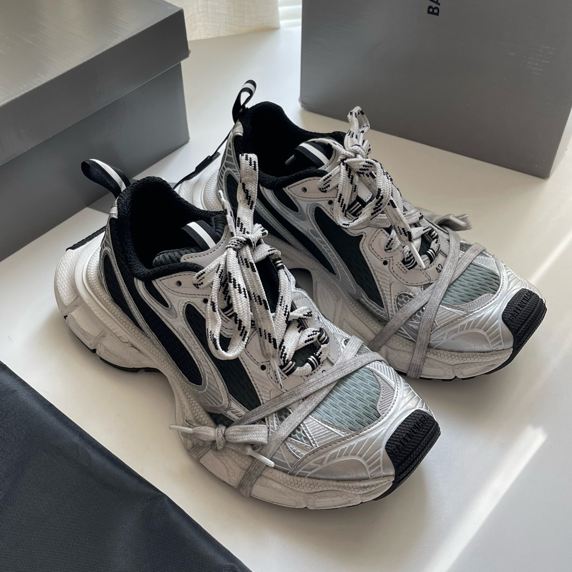 Balenciaga 3XL Gradient 