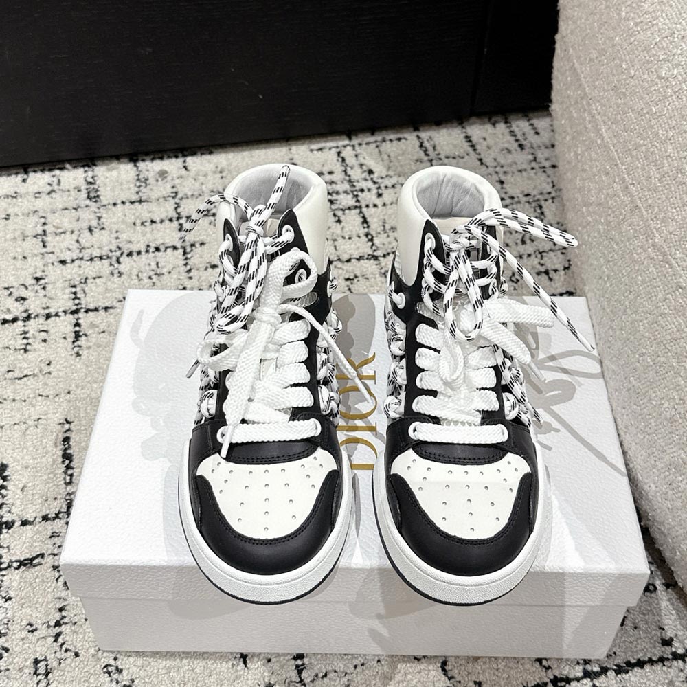 CHRISTIAN DIOR FIRST SNEAKER HIGH