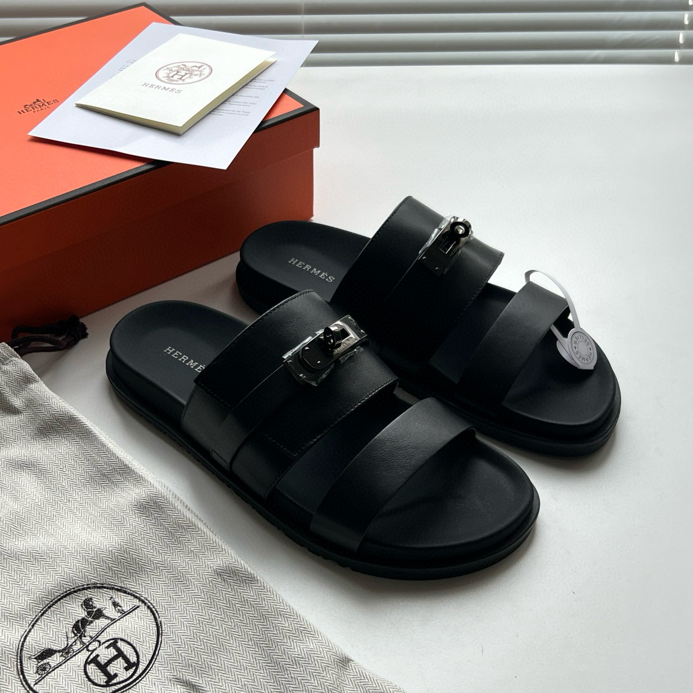 HERMÈS JACKSON  KELLY LOCK SANDALS BLACK
