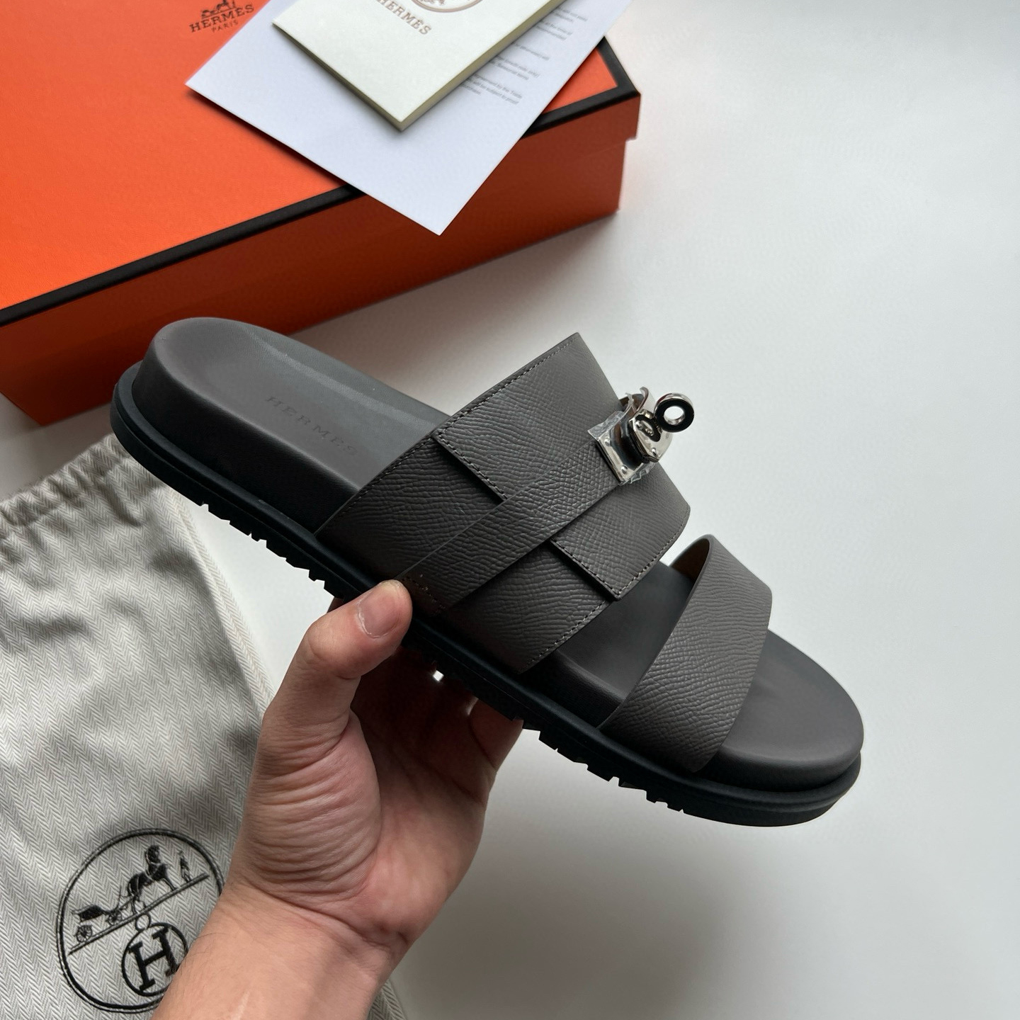 HERMÈS JACKSON KELLY LOCK SANDALS GREY HERMÈS JACKSON KELLY LOCK SANDALS GREY