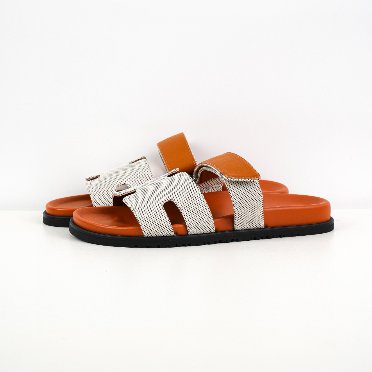 HERMES CHYPRE Sandals