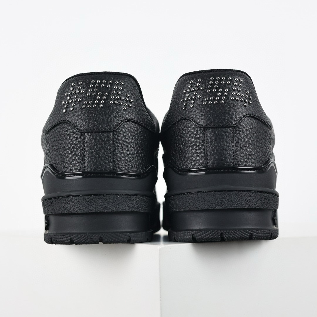 LOUIS VUITTON LV Trainer Sneaker LOUIS VUITTON LV Trainer Sneaker