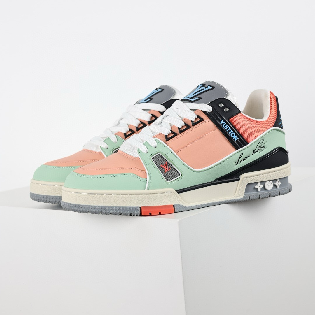 LOUIS VUITTON  LV Trainer  Sneaker  