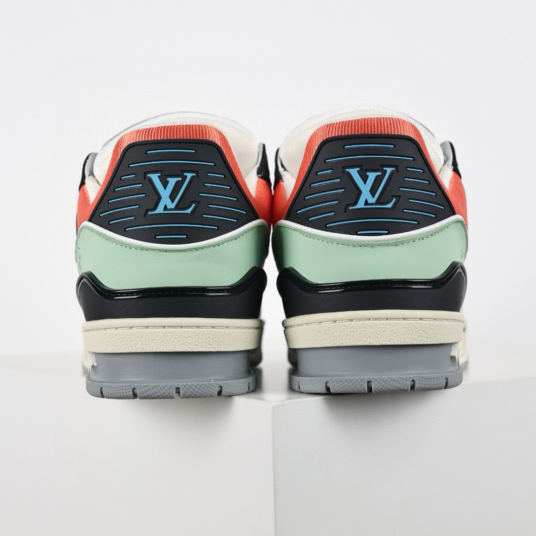 LOUIS VUITTON LV Trainer Sneaker LOUIS VUITTON LV Trainer Sneaker