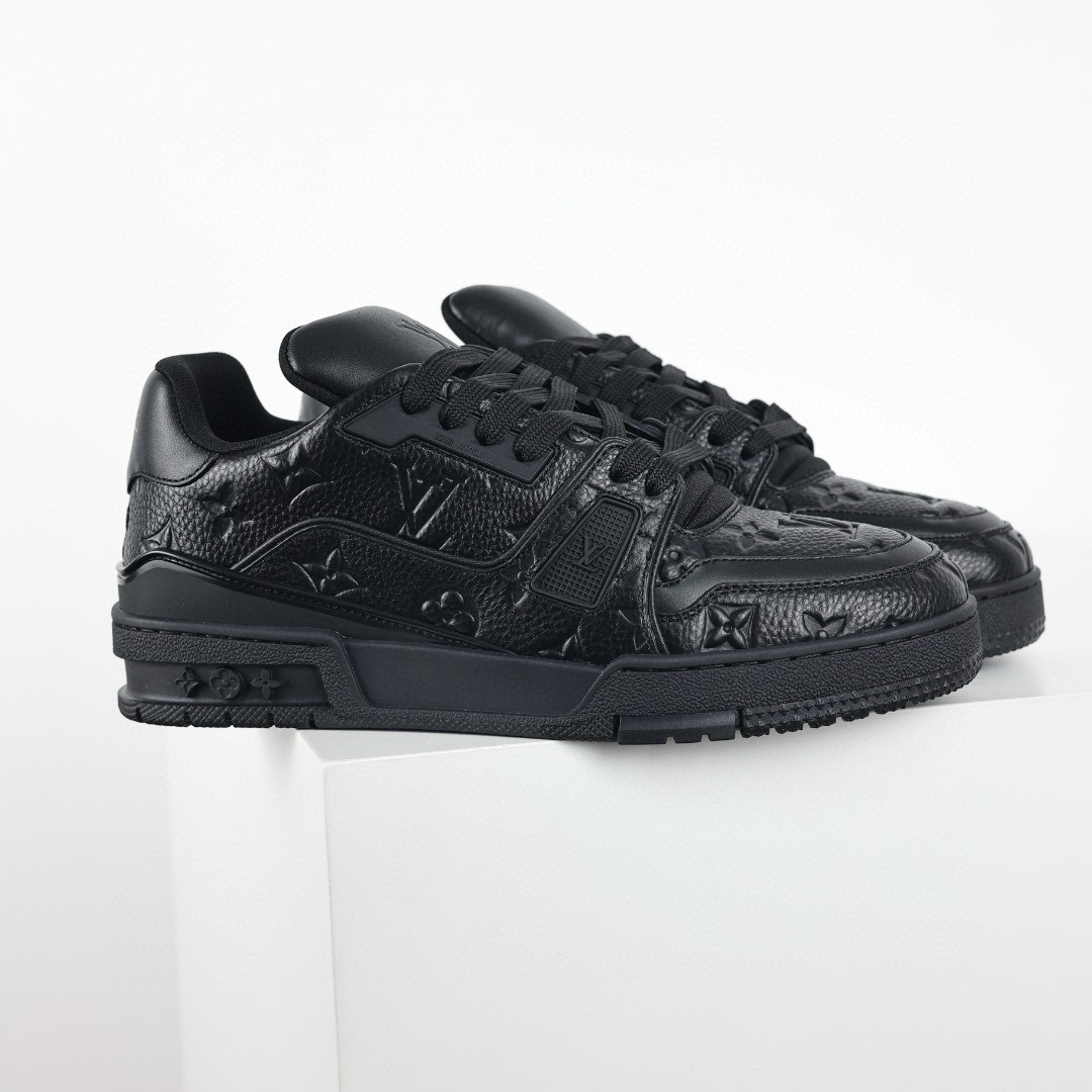 LOUIS VUITTON LV Trainer Sneaker LOUIS VUITTON LV Trainer Sneaker
