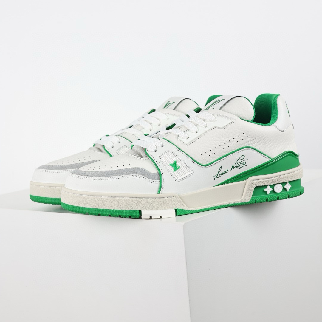 LOUIS VUITTON  LV Trainer  Sneaker