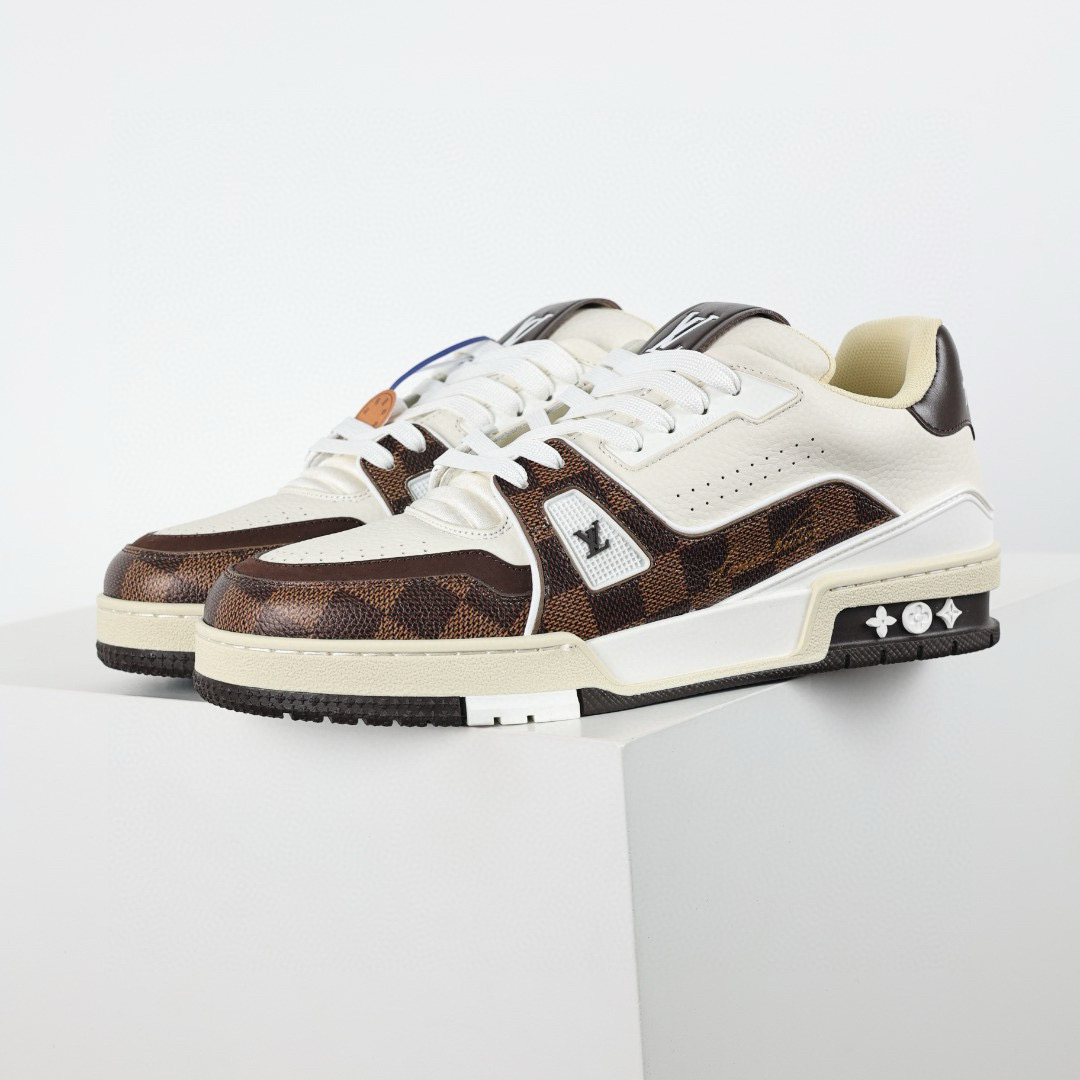 LOUIS VUITTON  LV Trainer  Sneaker
