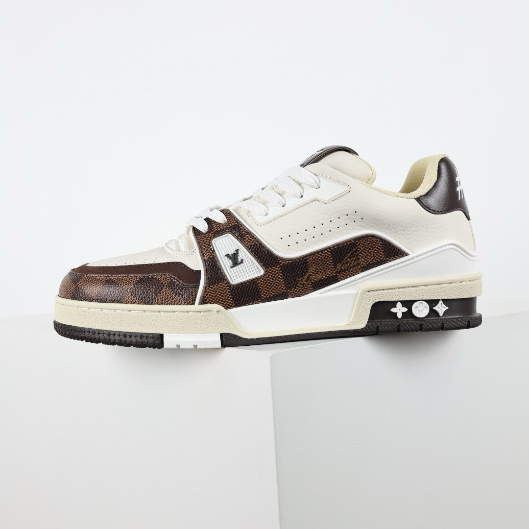 LOUIS VUITTON  LV Trainer  Sneaker