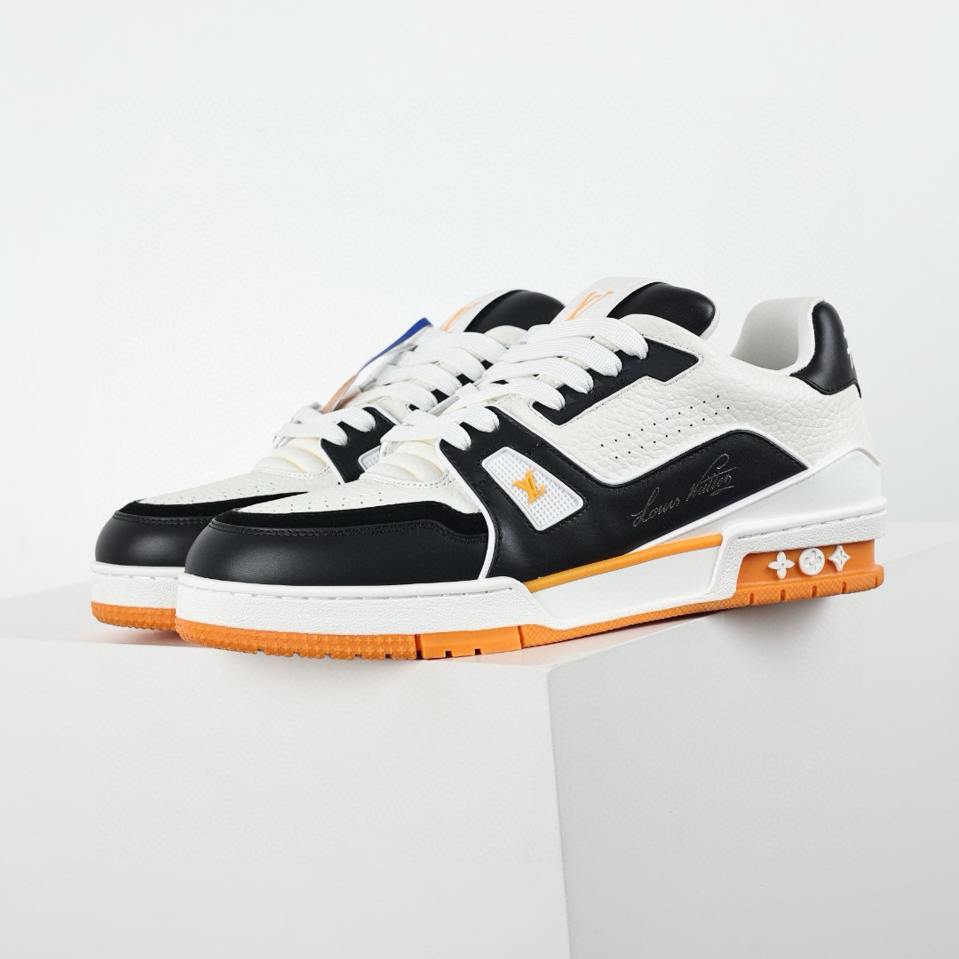 LOUIS VUITTON  LV Trainer  Sneaker
