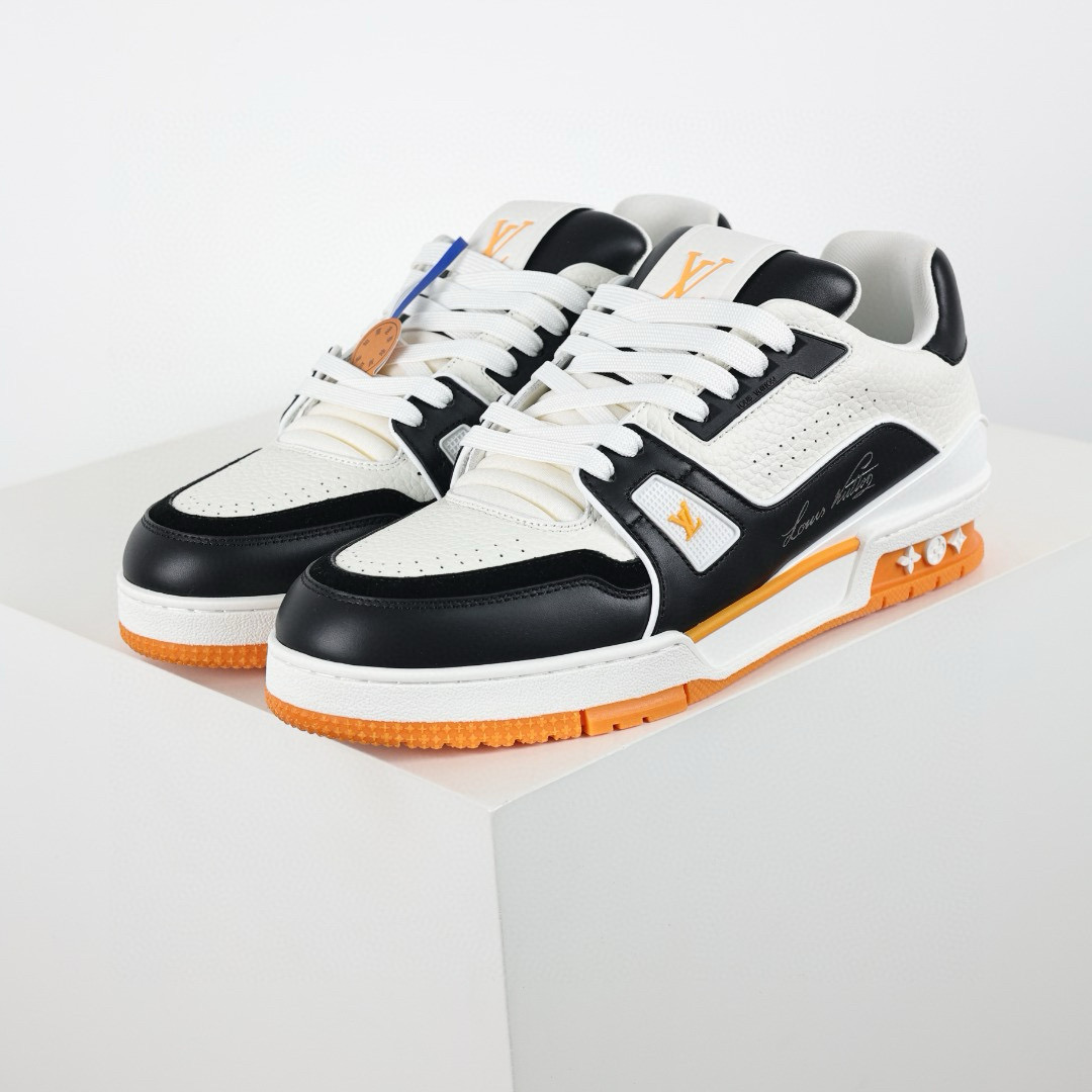 LOUIS VUITTON  LV Trainer  Sneaker
