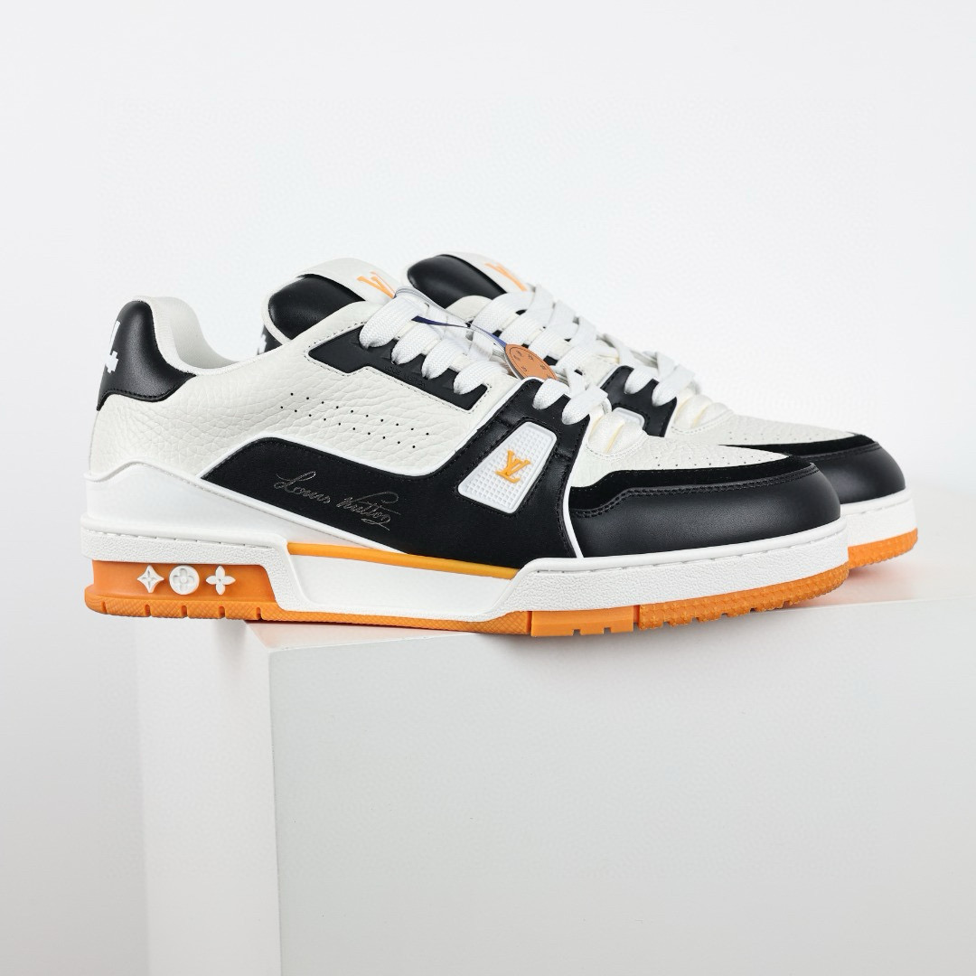 LOUIS VUITTON LV Trainer Sneaker LOUIS VUITTON LV Trainer Sneaker