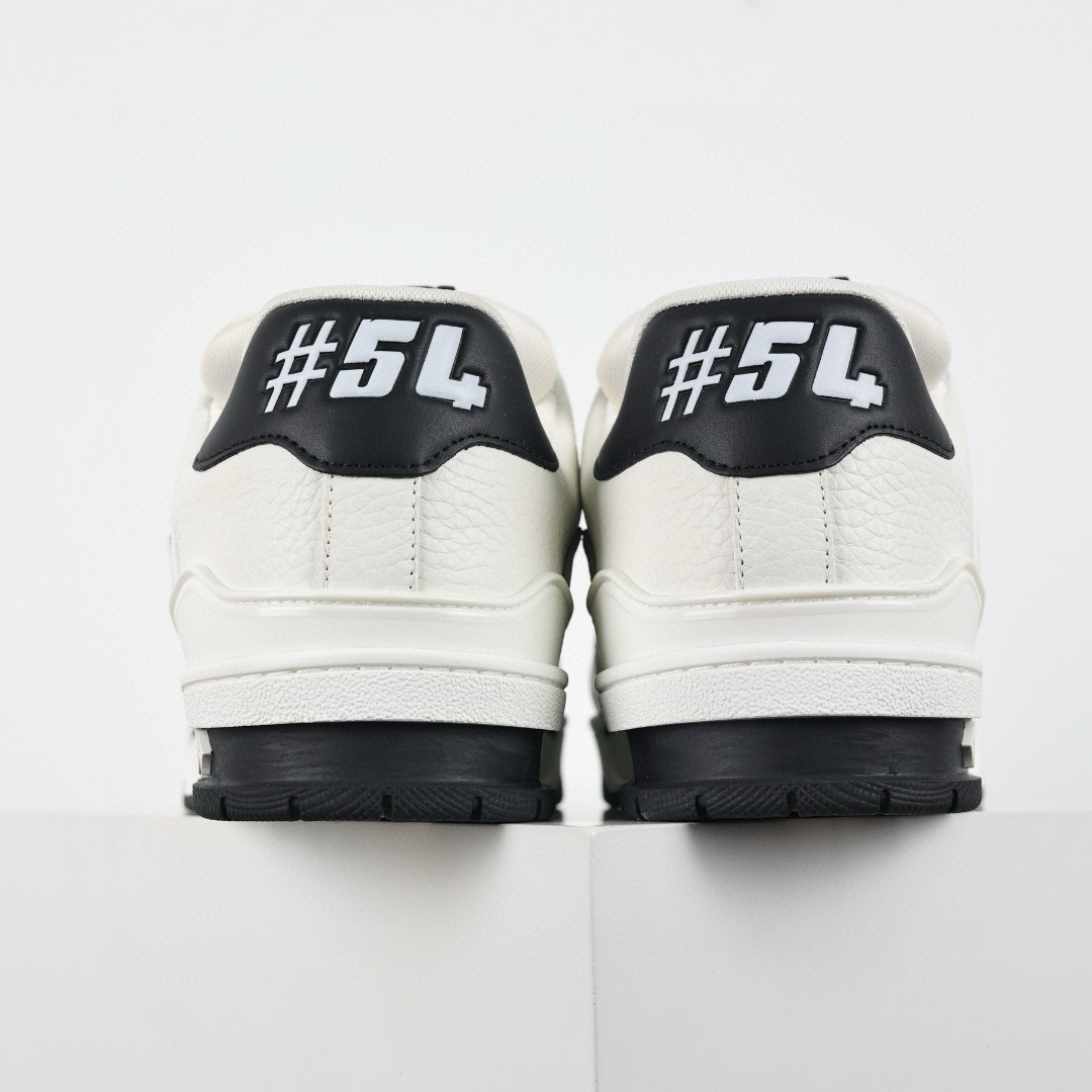 LOUIS VUITTON  LV Trainer  Sneaker 