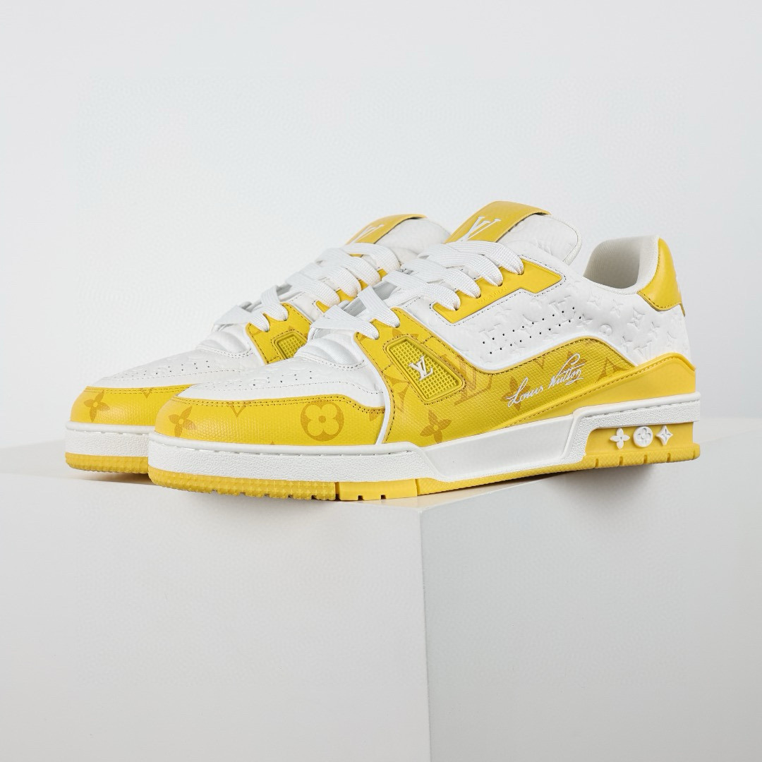 LOUIS VUITTON  LV Trainer Sneaker