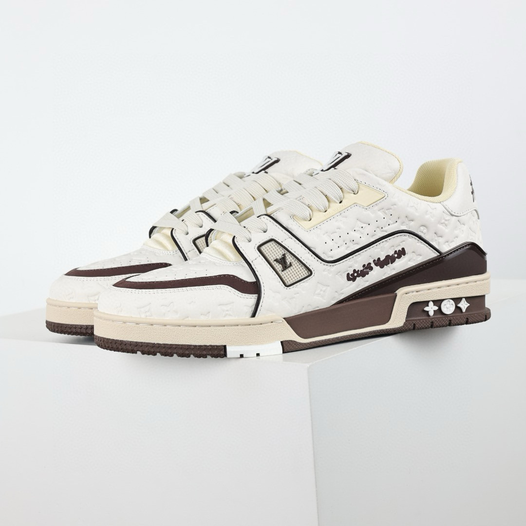 LOUIS VUITTON  LV Trainer Sneaker