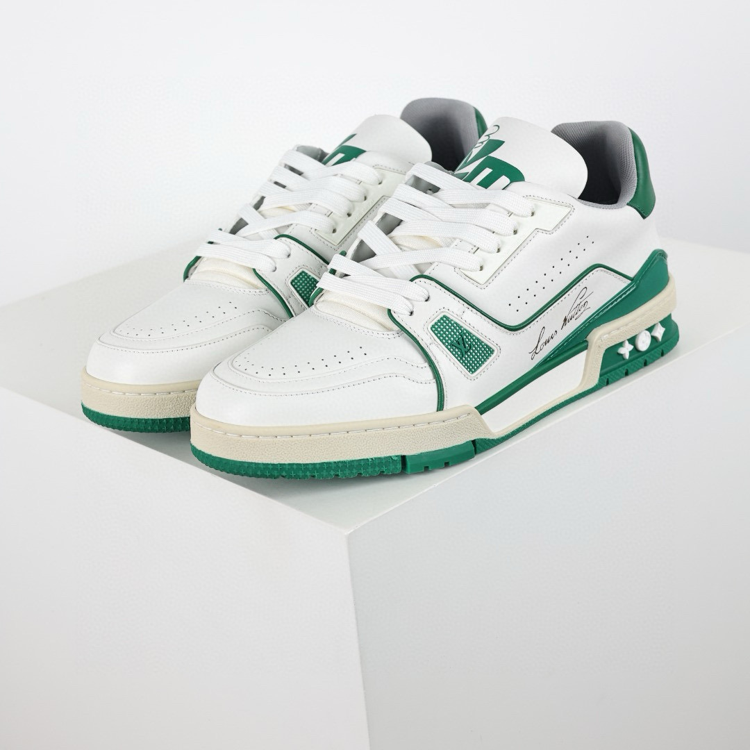LOUIS VUITTON  LV Trainer Sneaker