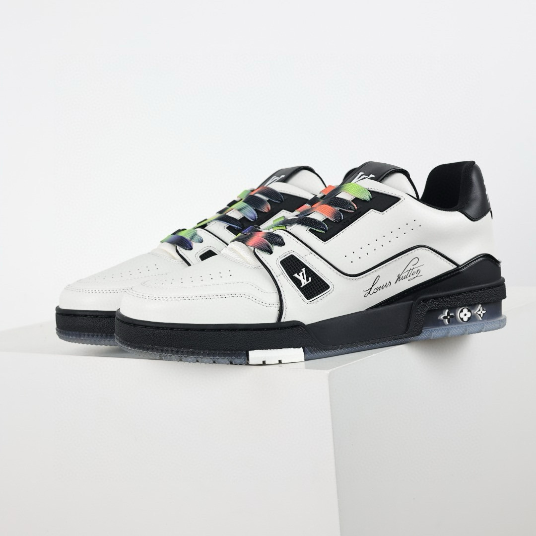 LOUIS VUITTON  LV Trainer Sneaker