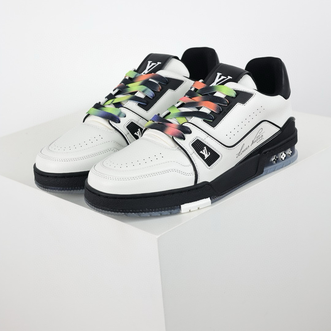 LOUIS VUITTON  LV Trainer Sneaker