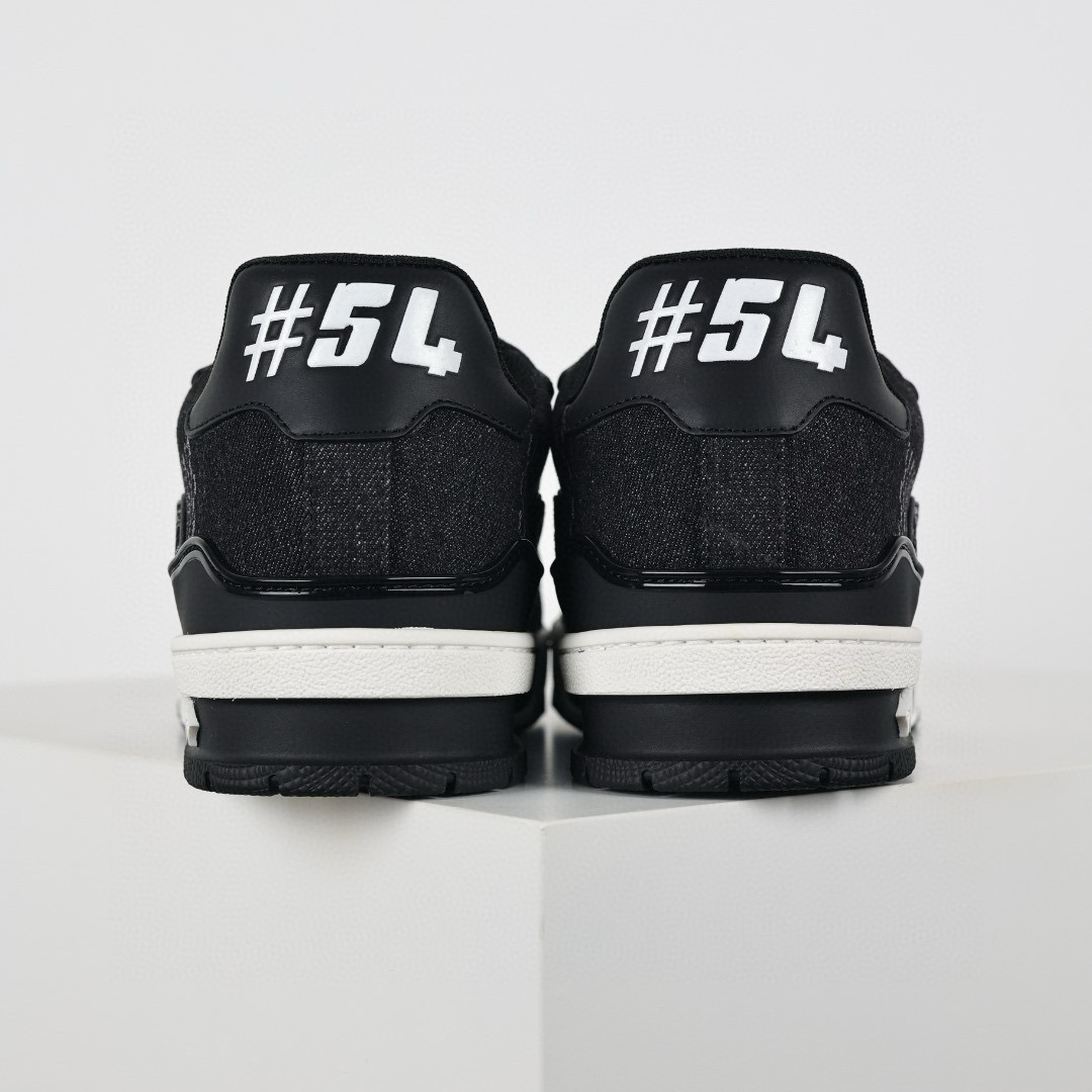 LOUIS VUITTON LV Trainer Sneaker LOUIS VUITTON LV Trainer Sneaker