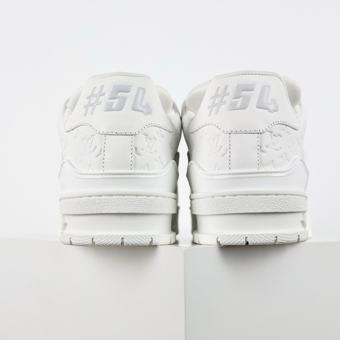 LOUIS VUITTON LV Trainer Sneaker white LOUIS VUITTON LV Trainer Sneaker white
