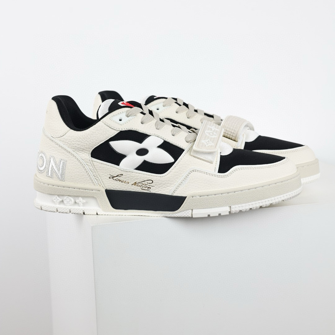 LOUIS VUITTON LV Trainer Sneaker LOUIS VUITTON LV Trainer Sneaker
