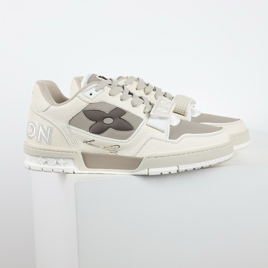 LOUIS VUITTON LV Trainer Sneaker LOUIS VUITTON LV Trainer Sneaker