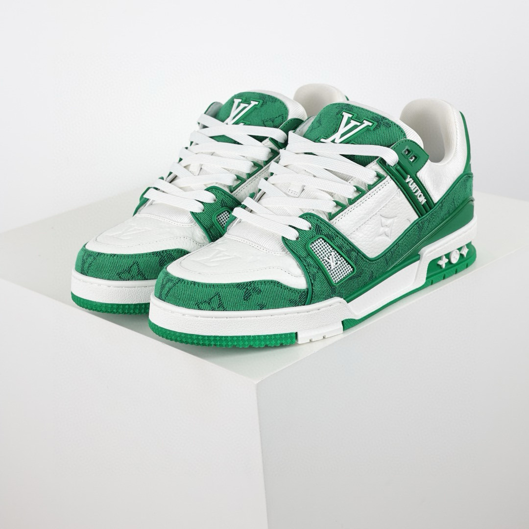 LOUIS VUITTON  LV Trainer Sneaker