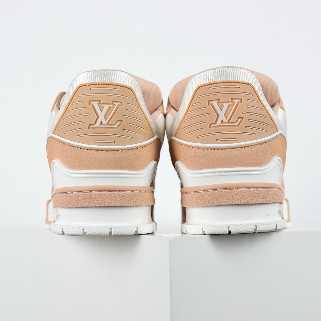 LOUIS VUITTON LV Trainer Sneaker pink LOUIS VUITTON LV Trainer Sneaker pink