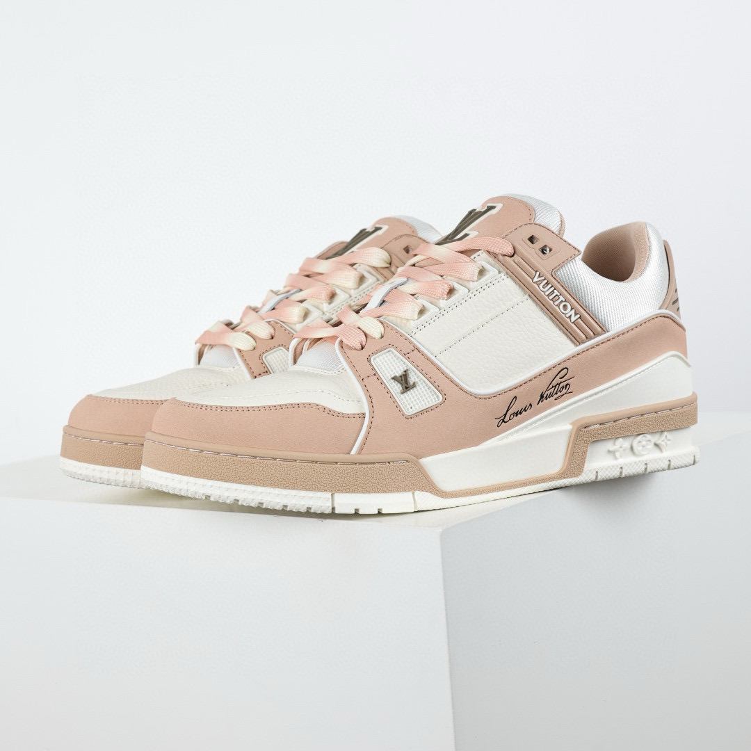 LOUIS VUITTON  LV Trainer Sneaker pink 