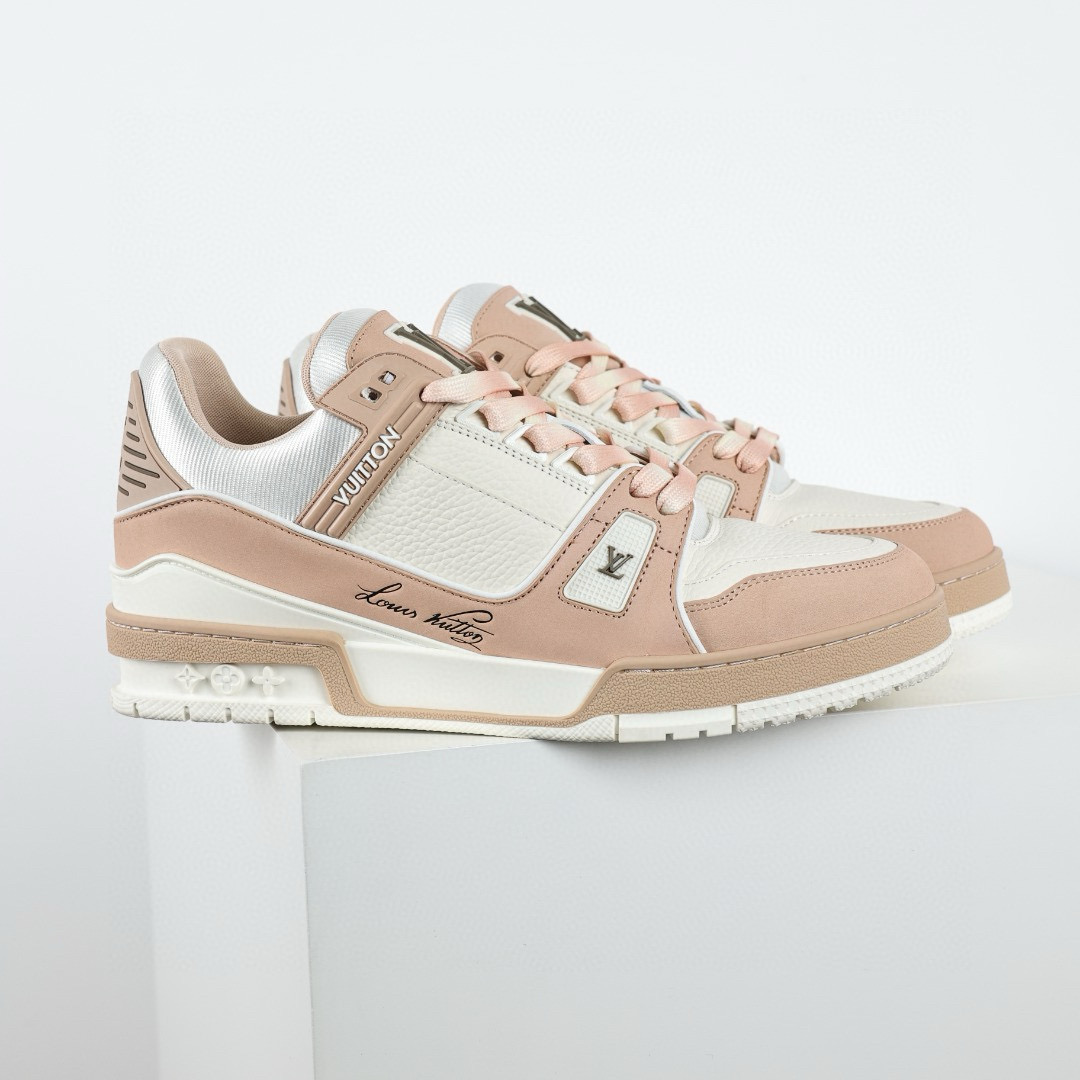 LOUIS VUITTON LV Trainer Sneaker pink LOUIS VUITTON LV Trainer Sneaker pink