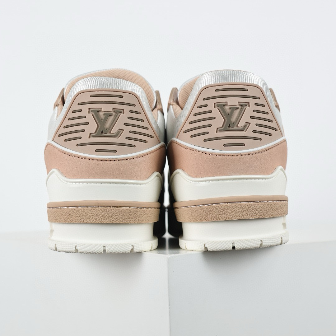 LOUIS VUITTON LV Trainer Sneaker pink LOUIS VUITTON LV Trainer Sneaker pink