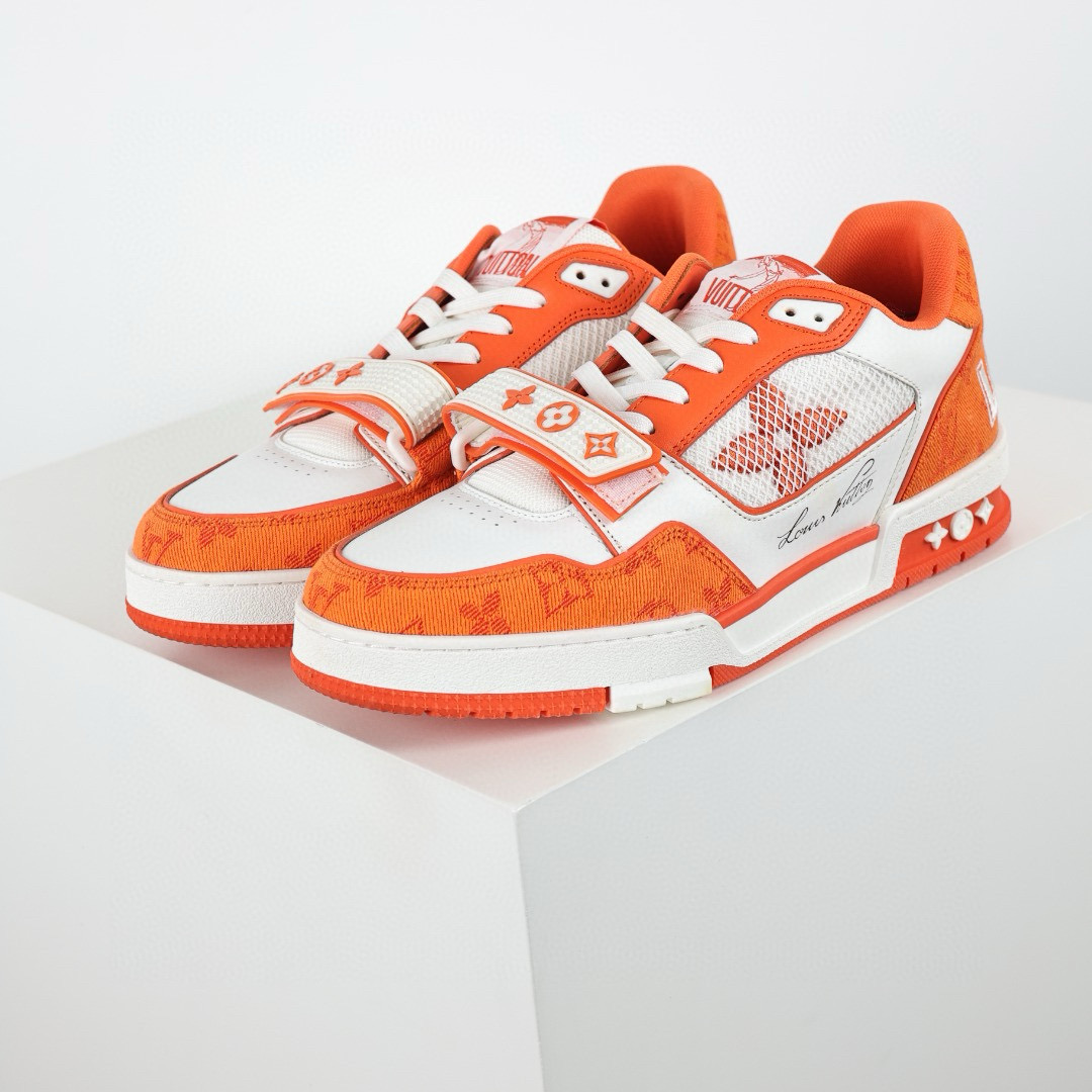 LOUIS VUITTON  LV Trainer Sneaker